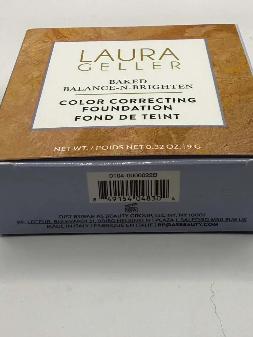 Laura Geller Baked Balance-n-Brighten Color Correcting Foundation in shade Fair